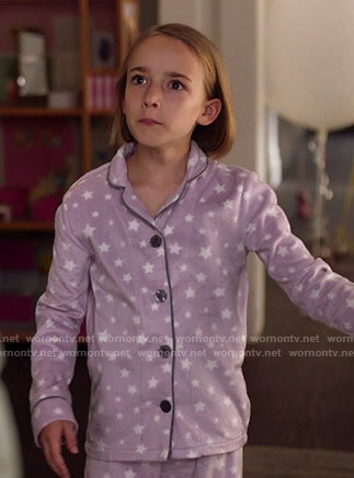 Sophie’s purple star print pajamas on Single Parents