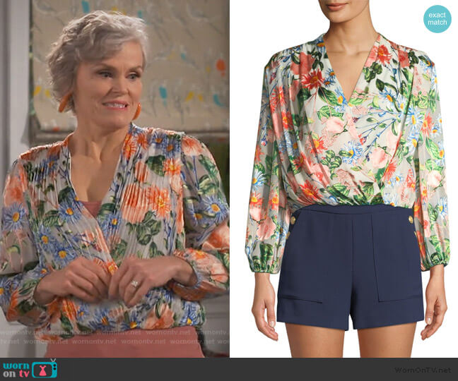 Alice + Olivia Trista Top worn by Bonnie (Stephnie Weir) on Happy Together