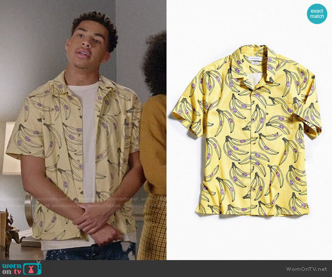 Urban Outfitters Banana Short Sleeve Button-Down Shirt worn by Andre Johnson Jr (Marcus Scribner) on Black-ish