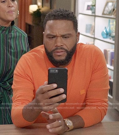 Andre’s orange sweater on Black-ish