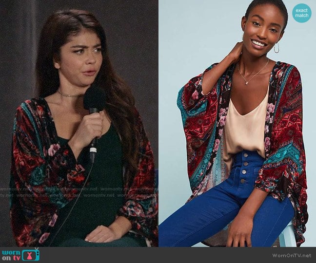 Winchester Floral Kimono from Anthropologie worn by Haley Dunphy (Sarah Hyland) on Modern Family
