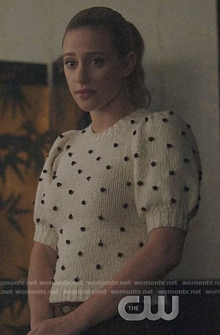 Betty’s puff sleeve pom pom sweater on Riverdale