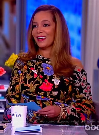Sunny’s black floral asymmetric top on The View