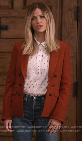 Mallory’s brown double breasted blazer on Grace and Frankie