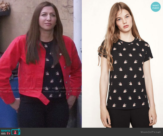 Maje Tami Tee worn by Gina Linetti (Chelsea Peretti) on Brooklyn Nine-Nine