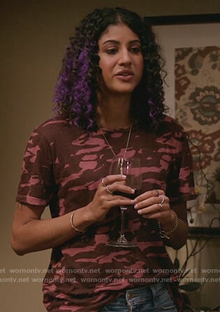 Heather’s pink camo print tee on Crazy Ex Girlfriend