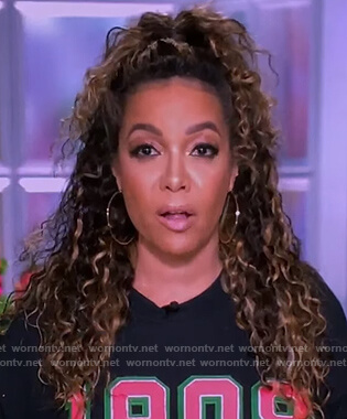 Sunny’s black 1908 sweatshirt on The View