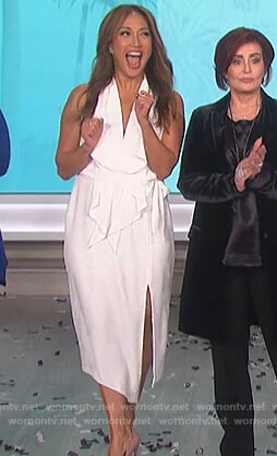 Carrie’s white draped dress on The Talk