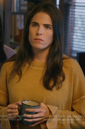 Laurel’s yellow oversized sweater on How to Get Away with Murder