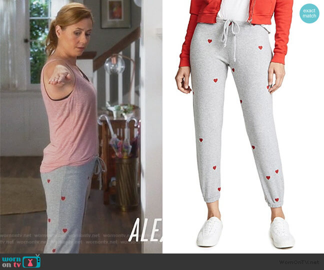 Chaser Tiny Heart Toss Sweatpants worn by Lena (Jenna Fischer) on Splitting Up Together