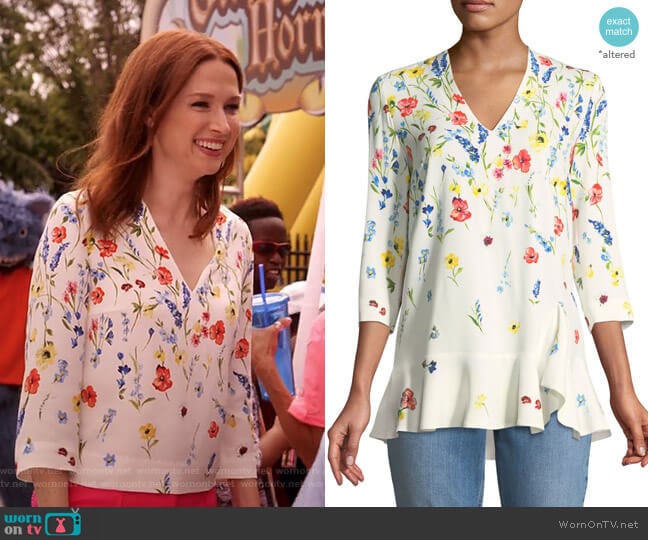 Escada 3/4-Sleeve V-Neck Floral-Print Top worn by Kimmy Schmidt (Ellie Kemper) on Unbreakable Kimmy Schmidt