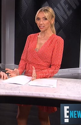 Giuliana’s red printed wrap dress on E! News