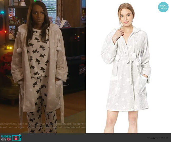 PJ Salvage Plush Robe worn by Michaela Pratt (Aja Naomi King) on How to Get Away with Murder