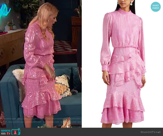 Saloni Isa Dress worn by Busy Philipps on Busy Tonight