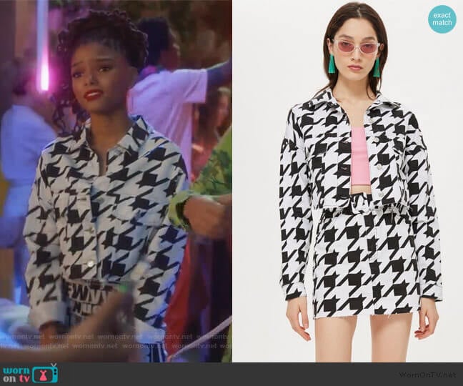 Topshop Dogstooth Denim Jacket worn by Skylar Forster (Halle Bailey) on Grown-ish