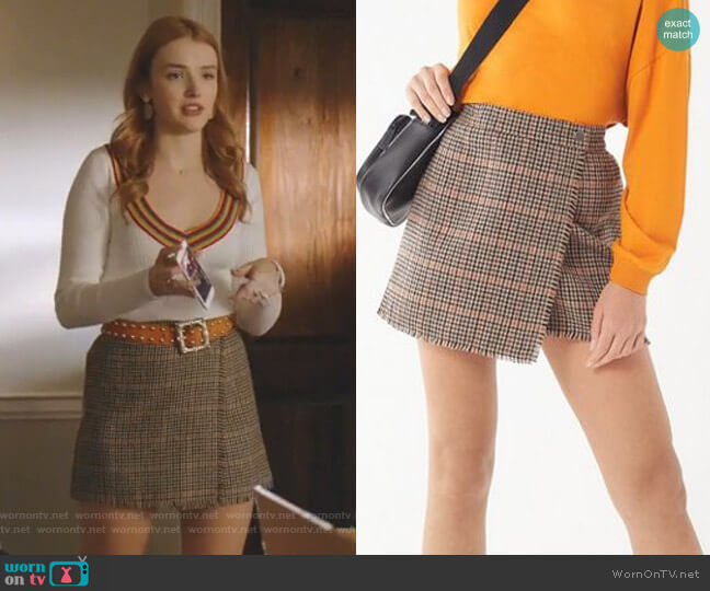 Urban Outfitters Teryn Skirt worn by Kirby Anders (Maddison Brown) on Dynasty