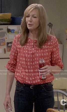 Bonnie’s red printed top on Mom