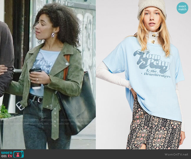 Trunk LTD Heartbreakers Tee worn by Nia (Victoria Janicki) on God Friended Me
