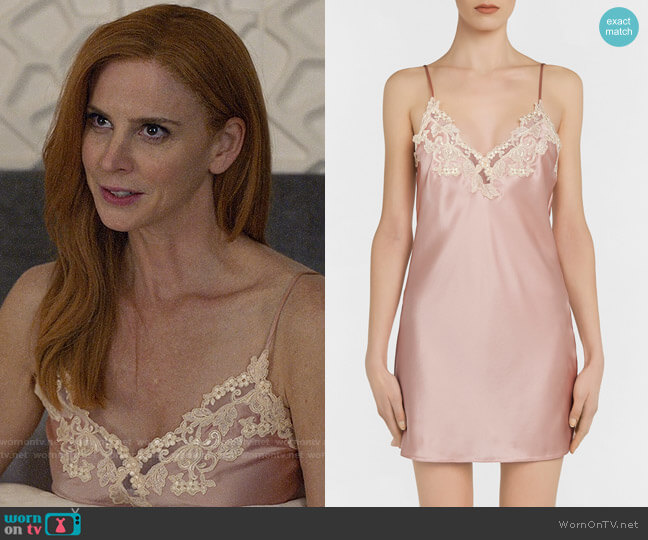 La Perla Maison Slip in Powder Pink worn by Donna Paulsen (Sarah Rafferty) on Suits