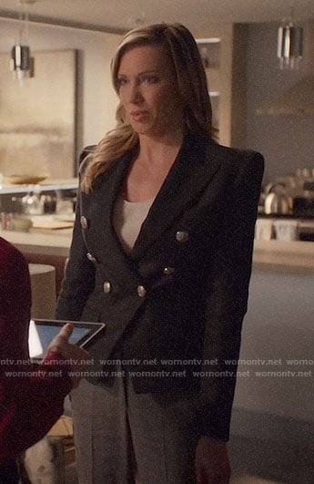 Laurel’s black double-breasted blazer with silver buttons on Arrow
