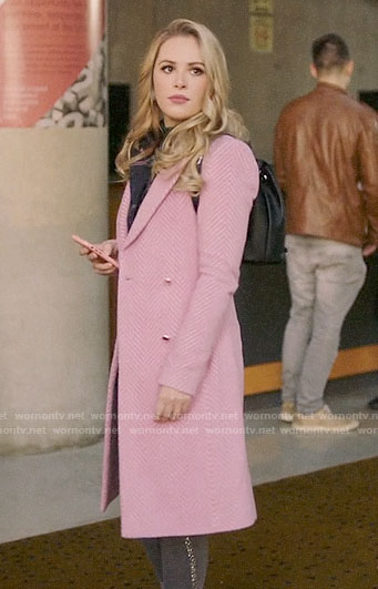 Lucy’s pink chevron coat on Charmed