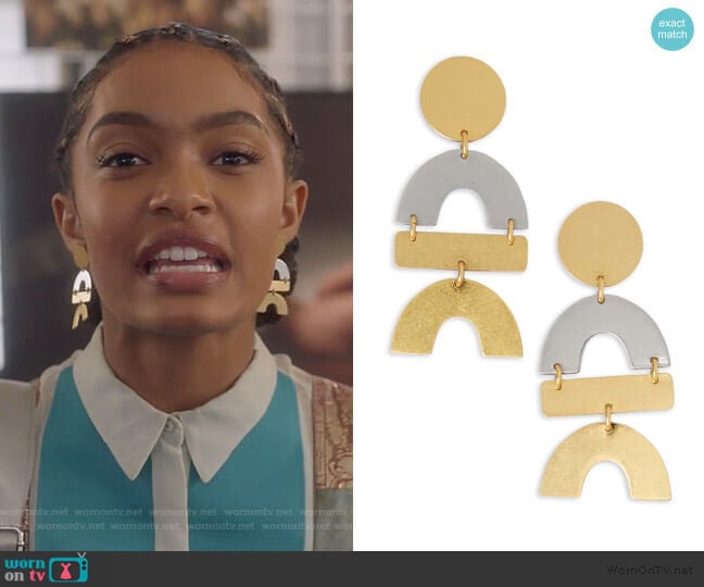 Madewell Flatform Statement Earrings worn by Zoey Johnson (Yara Shahidi) on Grown-ish