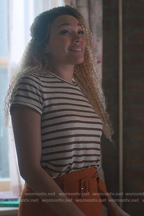 Allison’s striped tee and belted pants on The Umbrella Academy