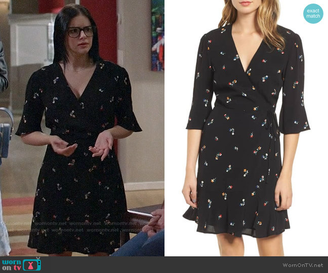 Rails Aimee Dress worn by Alex Dunphy (Ariel Winter) on Modern Family