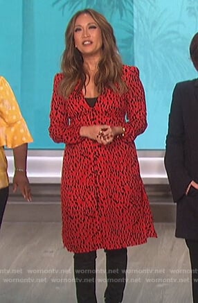 Carrie’s red leopard print dress on The Talk