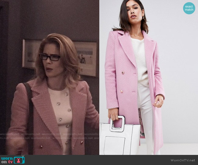 Ted Baker Saffra Coat worn by Felicity Smoak (Emily Bett Rickards) on Arrow