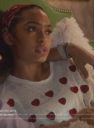 Zoey’s white heart print tee on Grown-ish