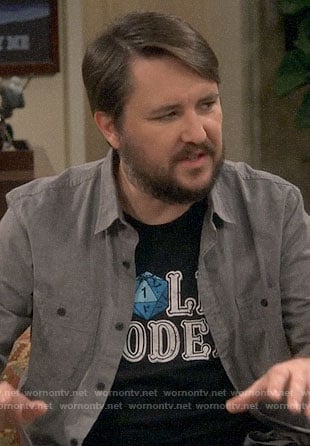 Wil Wheaton’s ROLL MODEL dice t-shirt on The Big Bang Theory