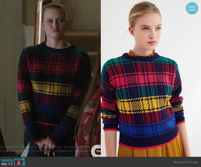 Urban Outfitters Andi Fitted Crew-Neck Sweater worn by Betty Cooper (Lili Reinhart) on Riverdale