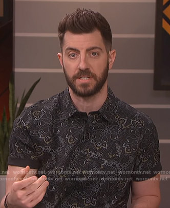 Will’s black floral shirt on Live from E!