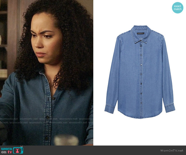 Banana Republic Dillon Classic-Fit Chambray Shirt worn by Macy Vaughn (Madeleine Mantock) on Charmed