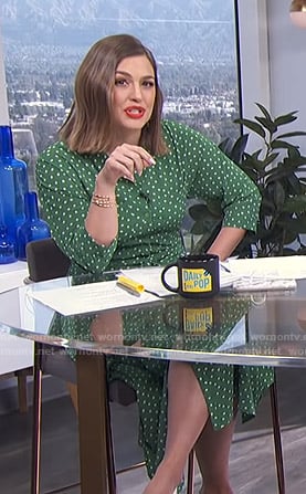 Carissa’s green polka dot shirtdress on E! News Daily Pop