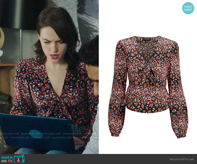 Intermix Lola Printed Top worn by Cara Bloom (Violett Beane) on God Friended Me