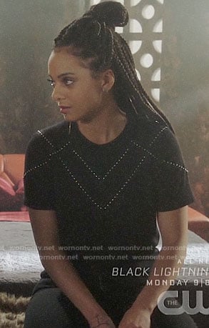Jada’s black studded tee on Charmed