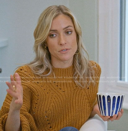 Kristin’s mustard sweater on Very Cavallari