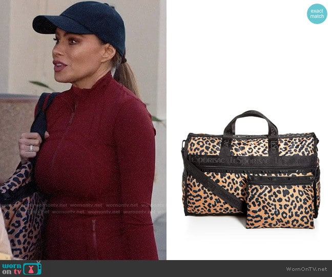 LeSportSac Candace Leopard Print Weekender Duffel Bag worn by  Gloria Pritchett (Sofia Vergara) on Modern Family