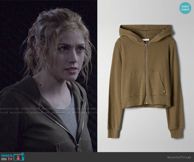 Tna Nakamura Thermal worn by Mia Smoak (Katherine McNamara) on Arrow
