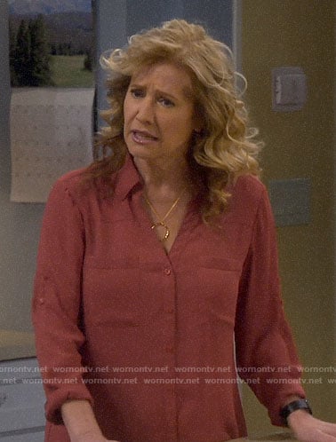 Vanessa’s rust button down blouse on Last Man Standing