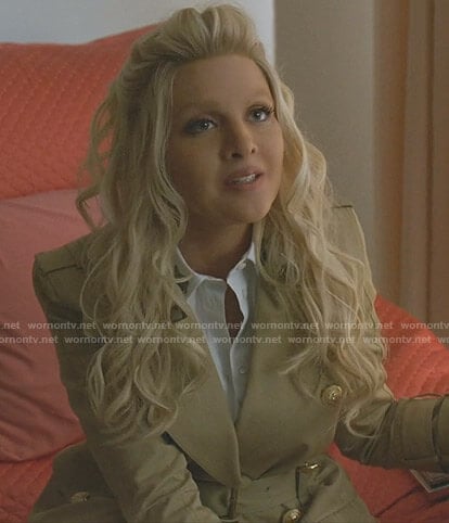 Alexis’s beige trench coat with gold buttons on Dynasty