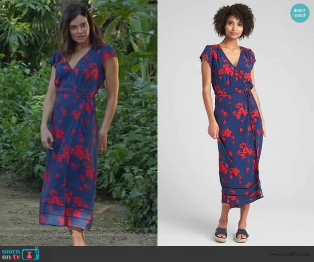 Gap Floral Print Midi Wrap Dress worn by Heather Hughes (Betsy Brandt) on Life in Pieces