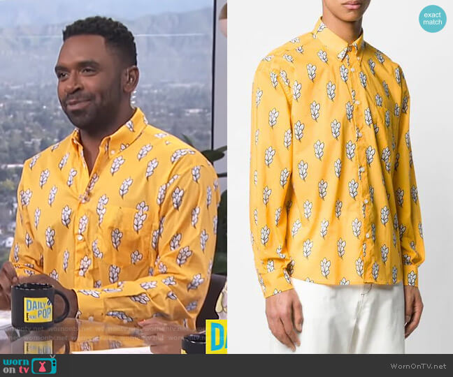 Jacquemus Printed Simon Shirt worn by Justin Sylvester on E! News