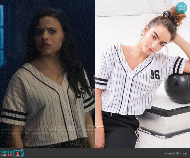 Sommer Ray Graphic V-Neck Button-Up Baseball Cropped T-Shirt worn by Maggie Vera (Sarah Jeffery) on Charmed