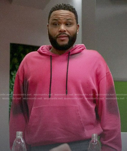 Andre’s pink tie dye hoodie on Black-ish
