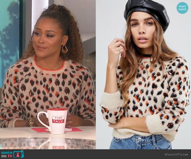 ASOS Reclaimed Vintage inspired leopard print Sweater worn by Eve on The Talk