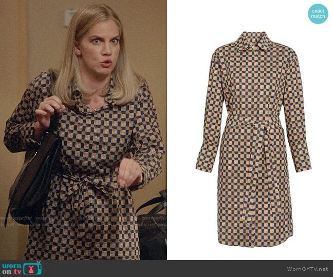Burberry Tiled Archive Print Cotton Shirt Dress worn by Amy Brookheimer (Anna Chlumsky) on Veep