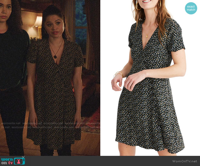 Madewell Button Wrap Dress worn by Mel Vera (Melonie Diaz) on Charmed